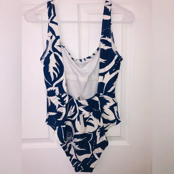 Madewell 1 piece bathing suit (M) - Picture 5 of 8
